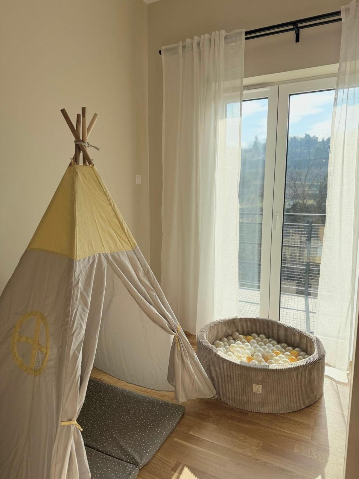Apartament Z Panorama Przemyśl Esterno foto